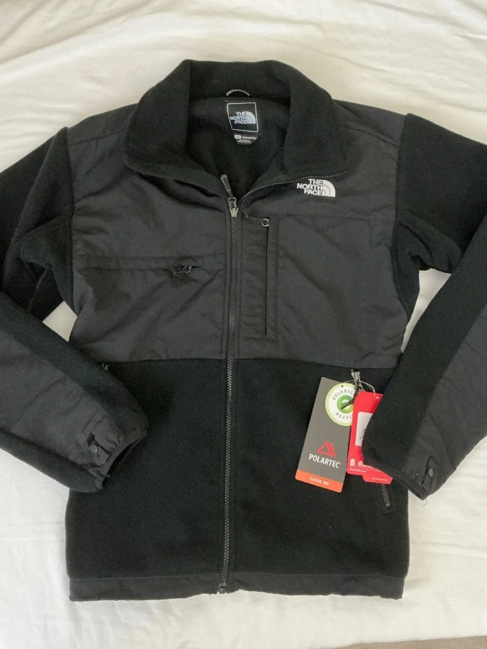 Men’s North Face Denali Jacket Medium Black NWT New!